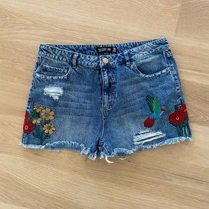 DesignLab Embroidered Jean Shorts